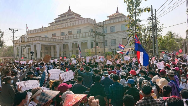 지난 2월 미얀마 군사 쿠데타 반대 시위 모습