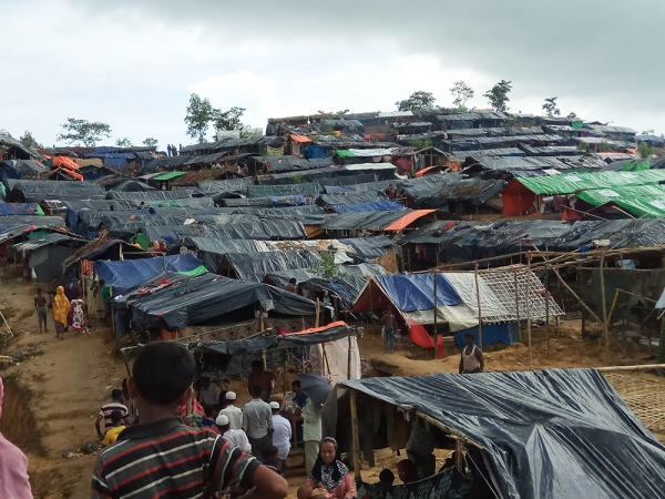 지난 22일 화재가 발생하기 전의 방글라데시 내 미얀마 로힝야족 난민촌.