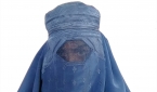 부르카를 쓴 아프가니스탄 여성