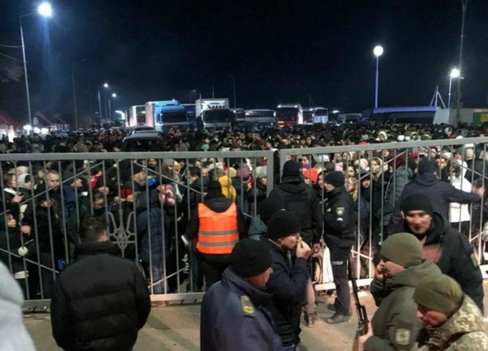 루마니아로 탈출한 우크라이나 피란민들