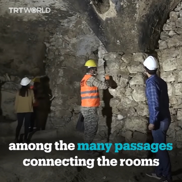 터키 미디앗 지역에서 발굴 중인 지하도시