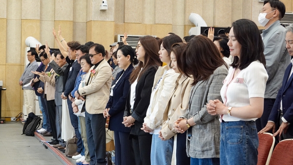 서울씨티교회 33주년 창립주일 예배