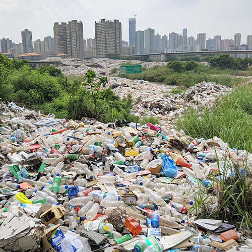 도심 속 쓰레기