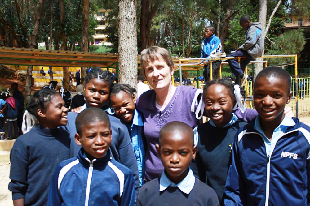 32년간 아이티 아이들을 돌본 제나 허러티 선교사