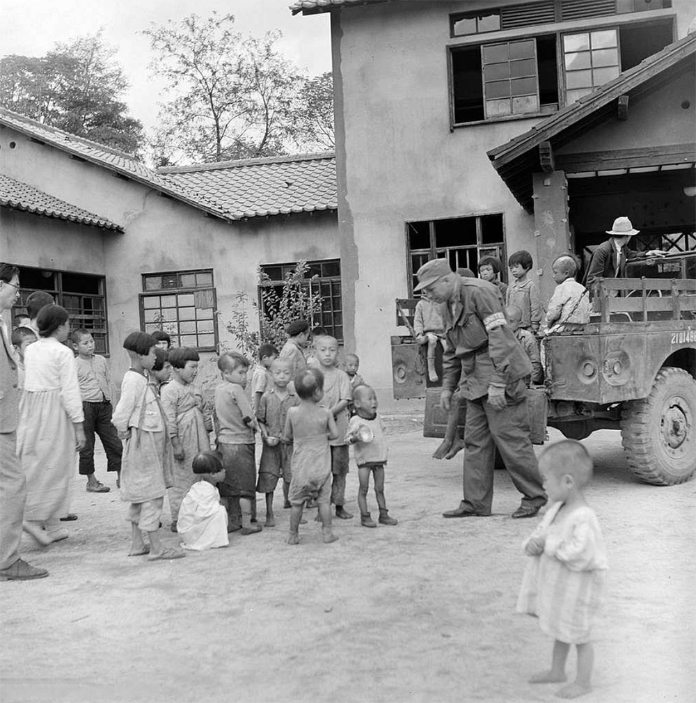 한국전쟁으로 부모를 잃은 아이들