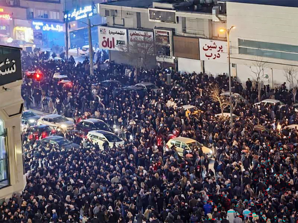 거리를 가득 메운 이란 시위대