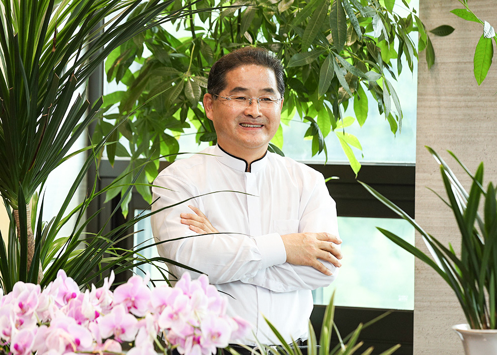 김동연 목사는 “‘20만 개 ‘일터 교회’는 단순한 교회 수 증가 운동이 아니다. 그것은 교회론의 재정립, 직업관의 재구성, 기업 윤리의 신학화, 사회 구조의 점진적 변혁을 포함하는 총체적 비전”이라고 강조했다.