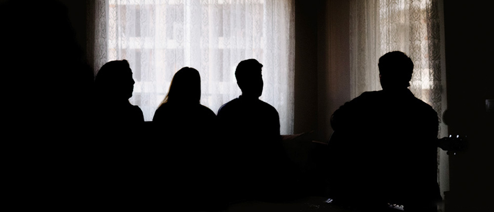 이란의 비밀 지하교회 모임(연출 사진)